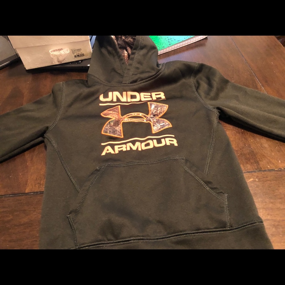 Pull over sweater